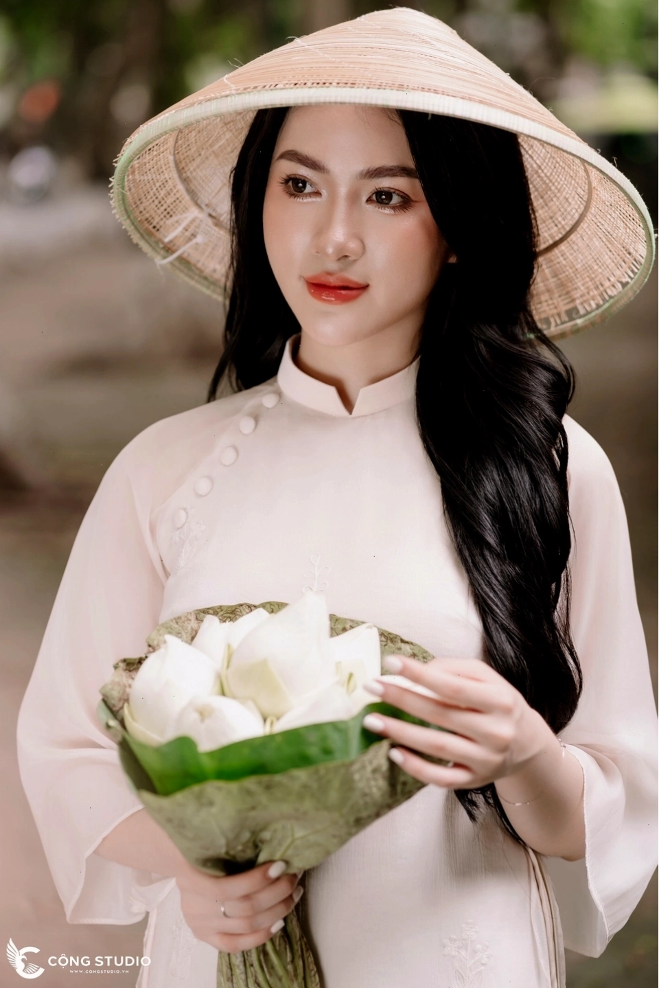Chụp ảnh cá nhân tại Phan Đình Phùng