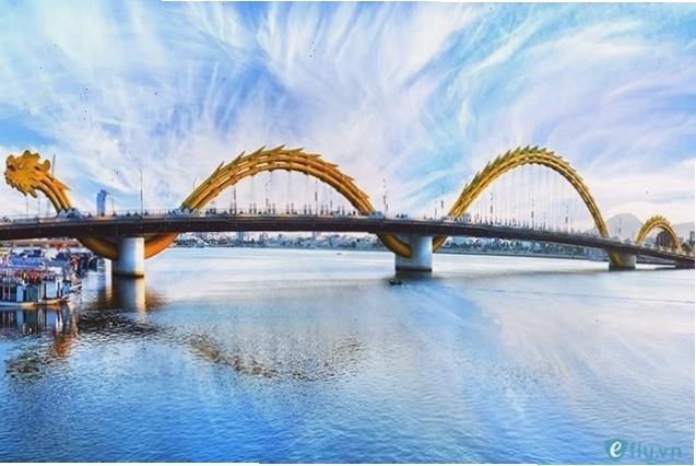 Con đường đất dẫn lên Đồng Cao