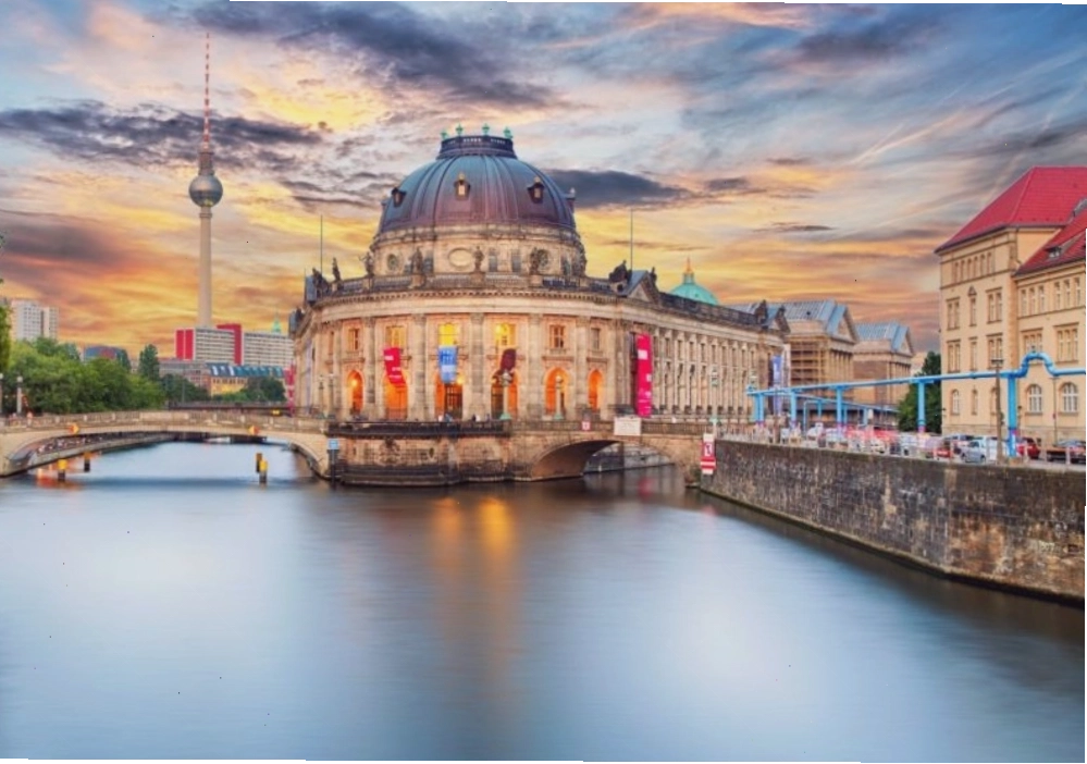 Cổng Brandenburg uy nghiêm tại Berlin