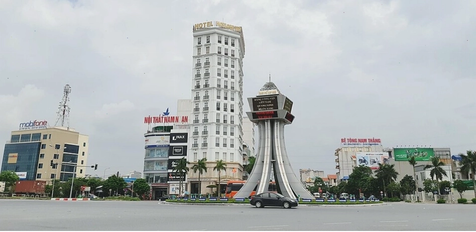 Cổng chào Nam Định với kiến trúc châu Âu độc đáo