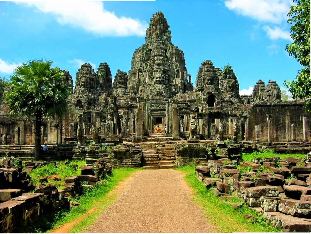 Cổng Nam uy nghi của thành phố cổ Angkor Thom