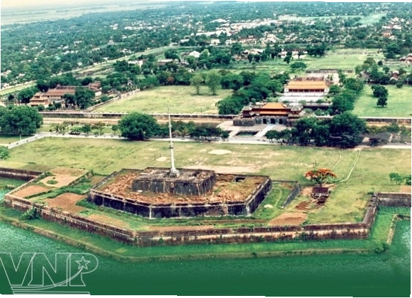 Cổng Ngọ Môn Huế
