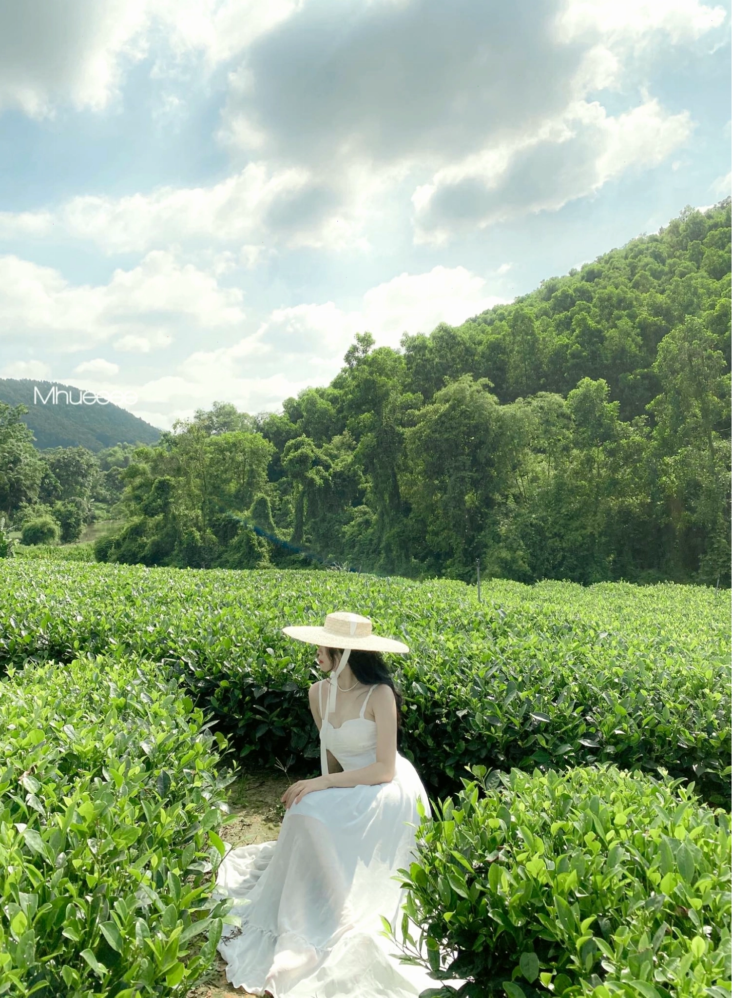 Cổng Tam Quan về đêm