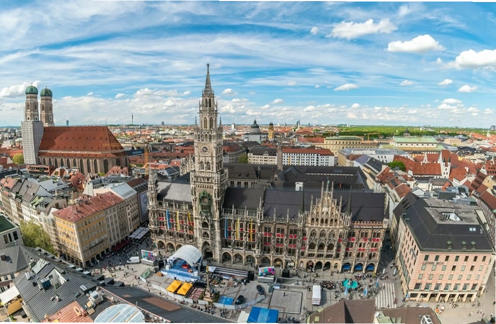 Cổng thành Brandenburg biểu tượng của Berlin