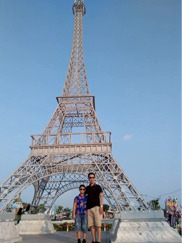 Công viên 7 kỳ quan thế giới là nơi có tháp Eiffel phiên bản Việt rất đẹp