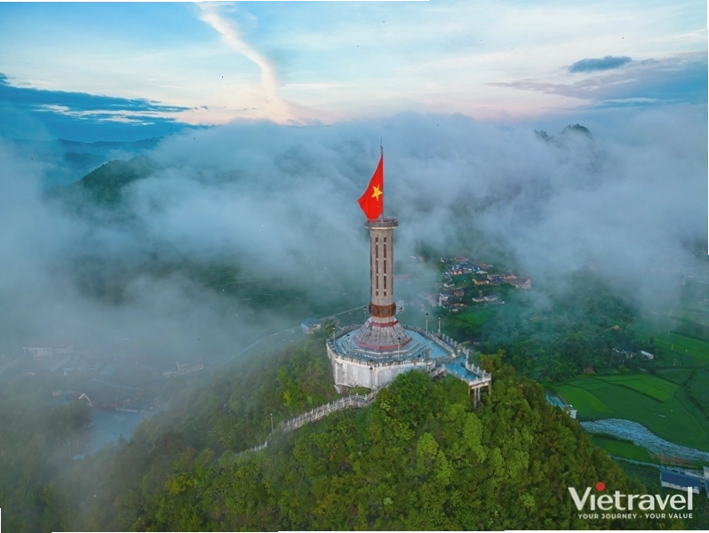 Cột cờ Lũng Cú, điểm đến biểu tượng của Hà Giang