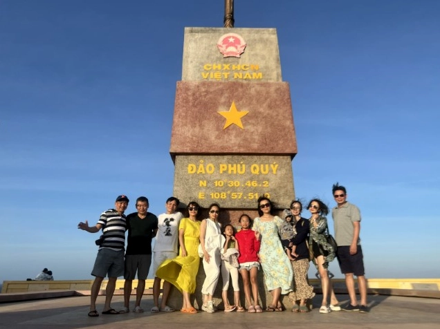 Cột Cờ Phú Quý Biểu Tượng Chủ Quyền Giữa Biển Đông