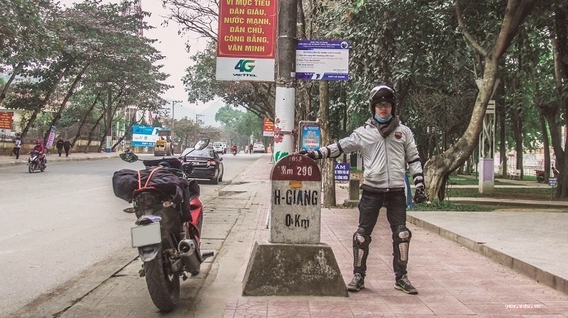 Cột mốc số 0km Hà Giang - Điểm khởi đầu của hành trình