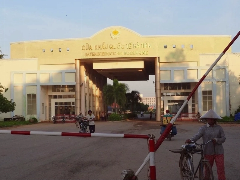 Cửa khẩu Hà Tiên qua Campuchia