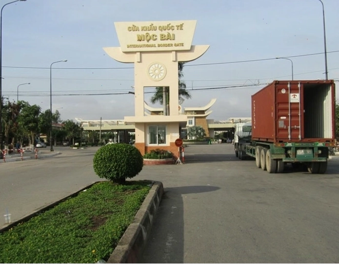 Cửa khẩu Quốc tế Mộc Bài nhìn từ xa