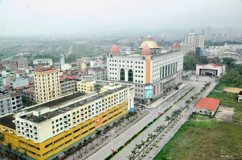 Cửa khẩu Quốc tế Móng Cái nhìn từ trên cao