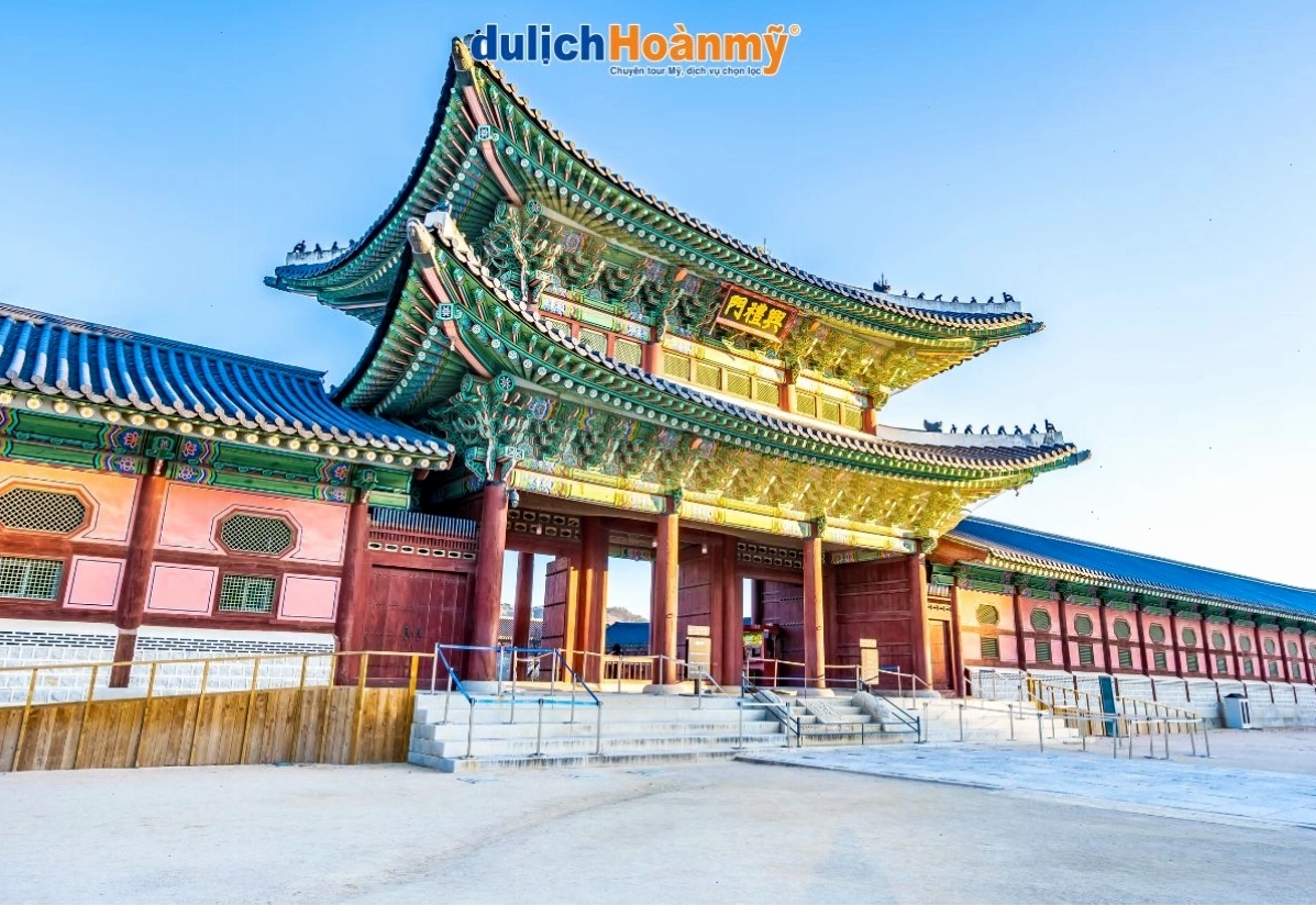 Cung điện Gyeongbokgung uy nghi với kiến trúc truyền thống Hàn Quốc