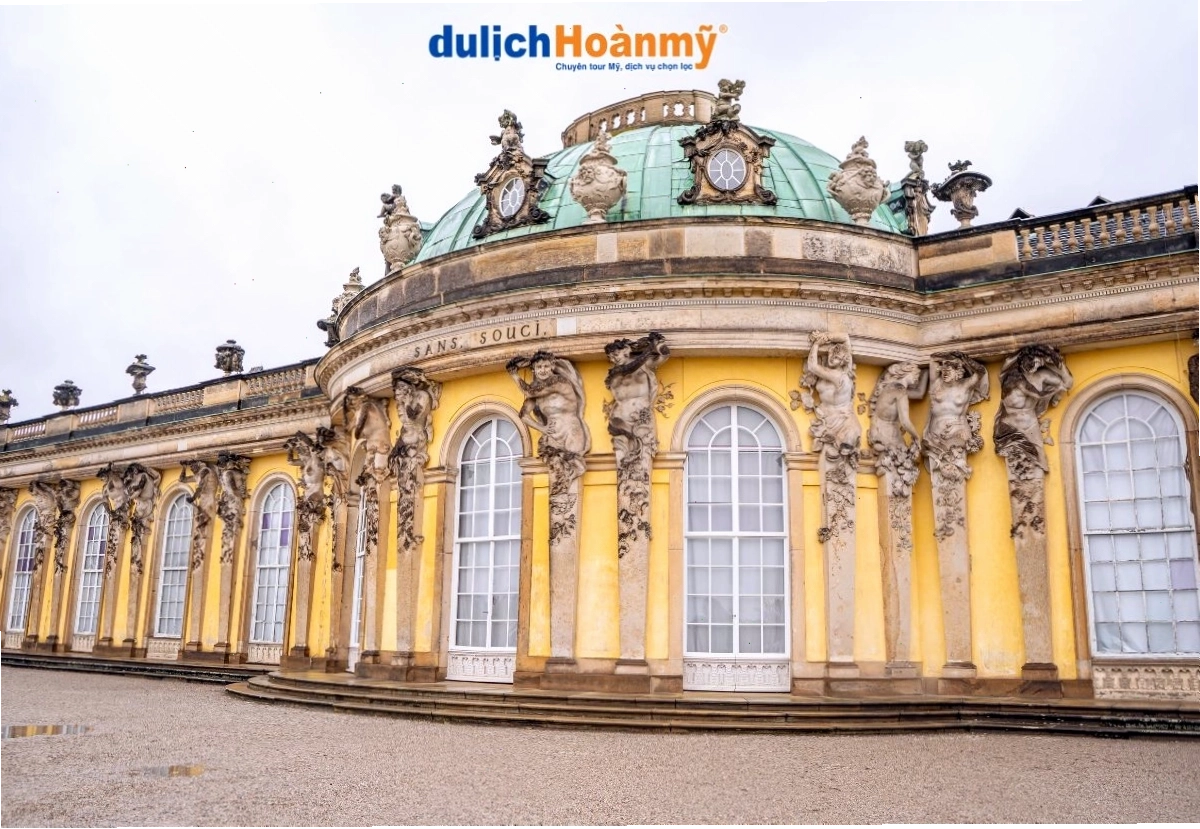 Cung điện Sanssouci, một tuyệt tác kiến trúc rococo tại Potsdam