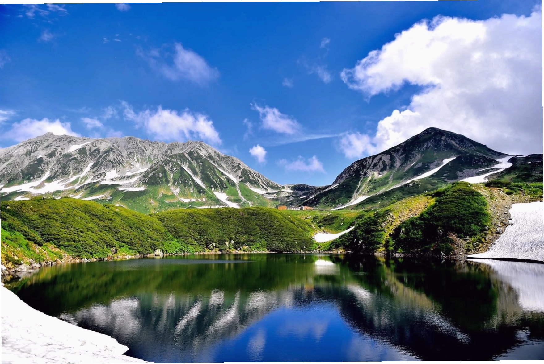 Cung đường núi Tateyama Kurobe Alpine Route hùng vĩ