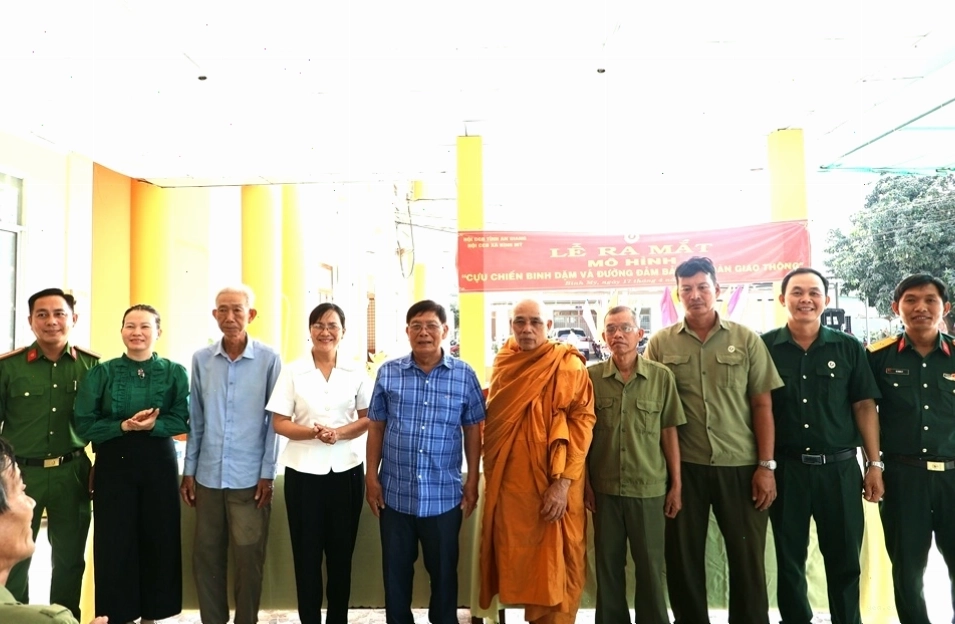 Cuộc sống mưu sinh trên những chuyến đò nhỏ