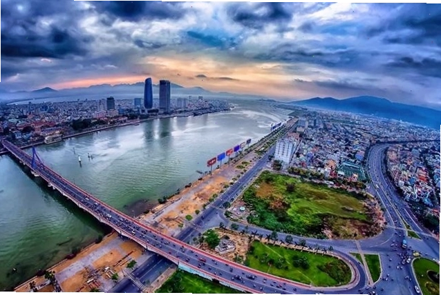 Đà Nẵng hợp tác với Tập đoàn Vingroup phát triển xanh