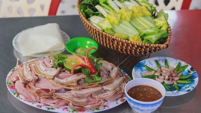 Đặc sản Bê thui Cầu Mống