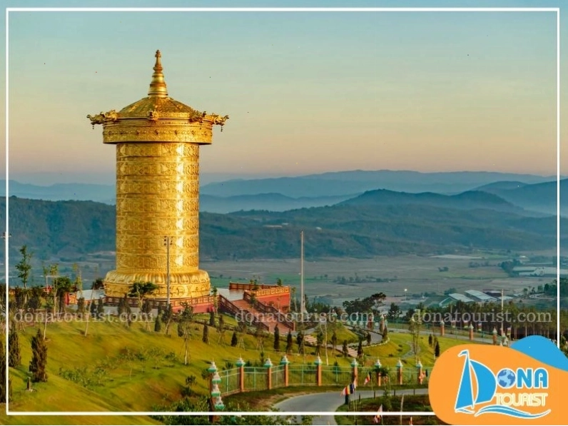 Đại Bảo tháp Kinh Luân tại Samten Hills