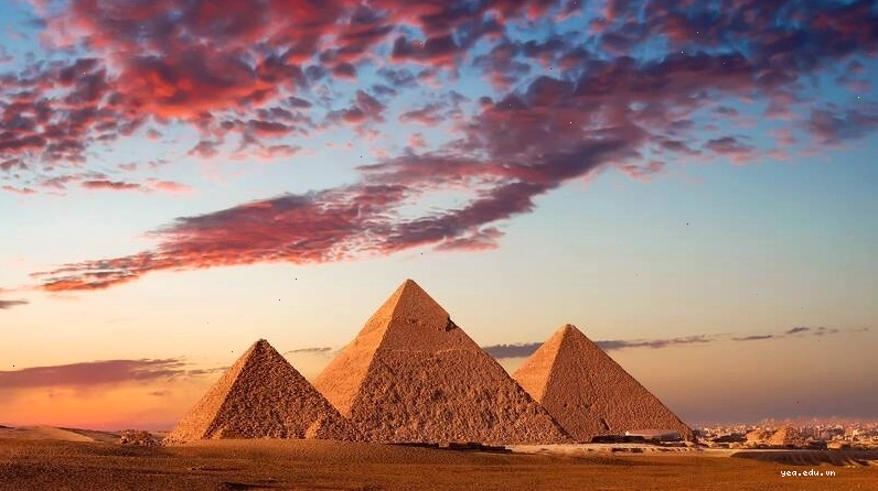 Đại kim tự tháp Giza, kỳ quan cổ đại duy nhất còn tồn tại