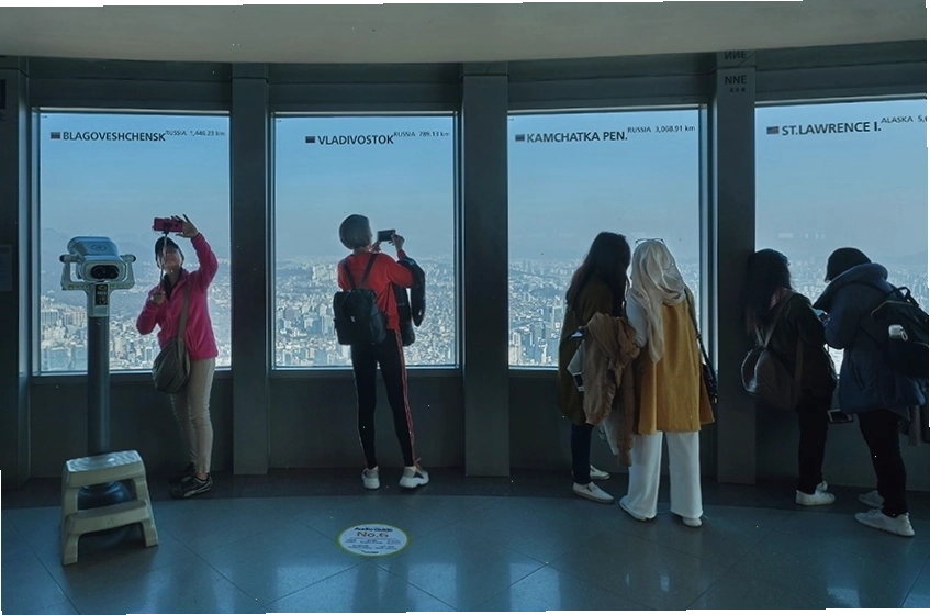 Đài quan sát trên tháp Namsan với tầm nhìn toàn cảnh Seoul