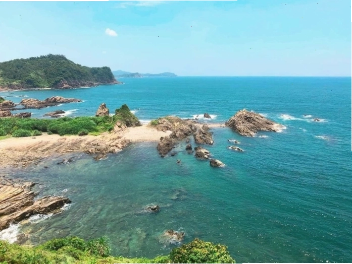 Đảo Cô Tô - Quảng Ninh với bãi biển đẹp và hoang sơ