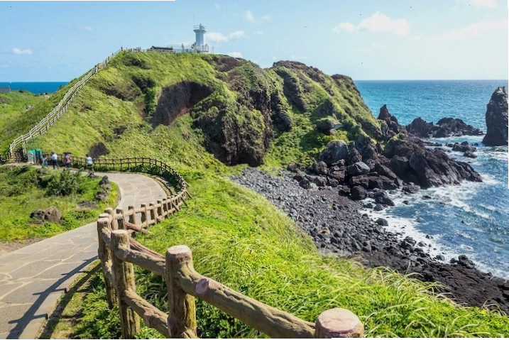 Đảo Jeju - Điểm đến thu hút du khách tháng 6 với không gian yên bình và lãng mạn
