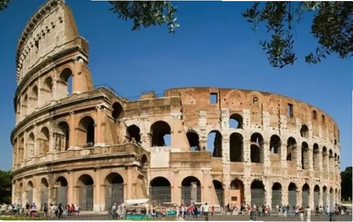 Đấu trường Cô li dê uy nghi giữa lòng Rome