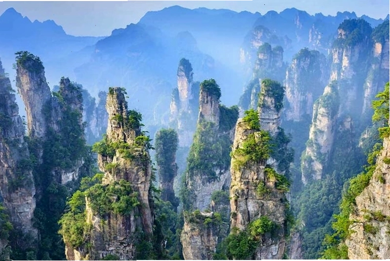Dãy núi Trương Gia Giới hùng vĩ, nguồn cảm hứng cho phim Avatar