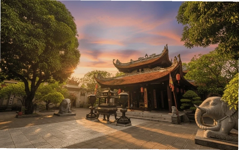 Đền Đô với kiến trúc cổ kính và không gian linh thiêng