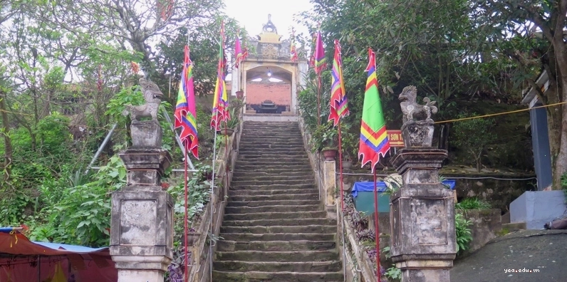 Đền Độc Cước Sầm Sơn