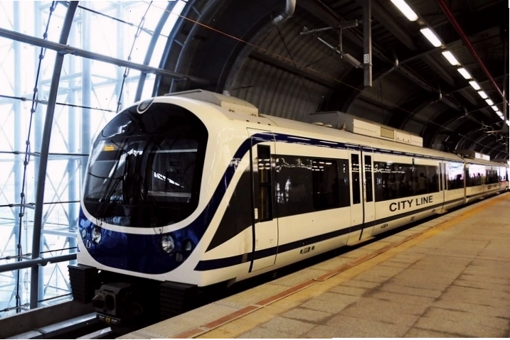Di chuyển bằng Airport Rail Link từ sân bay BKK