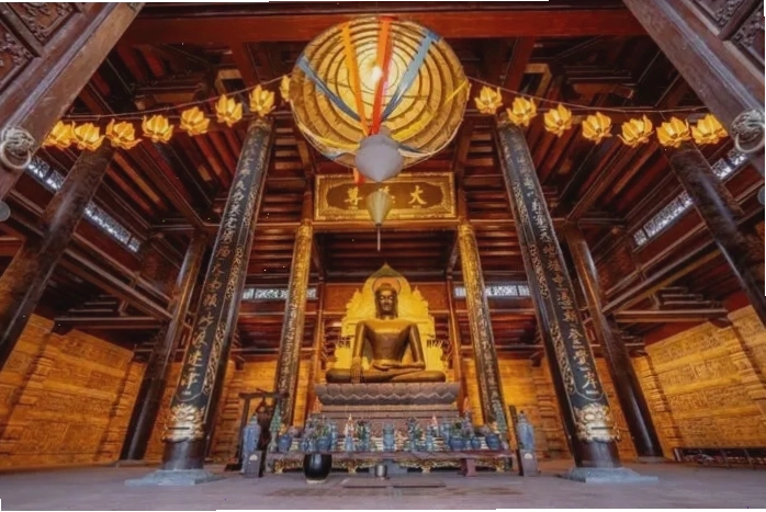Điện Pháp Chủ uy nghiêm