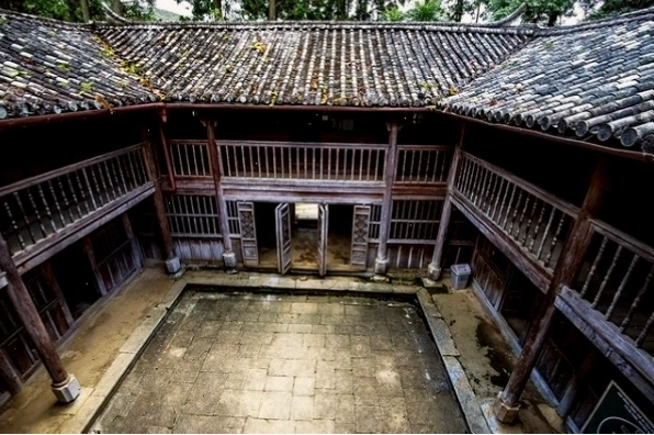 Dinh thự họ Vương với kiến trúc độc đáo và cổ kính