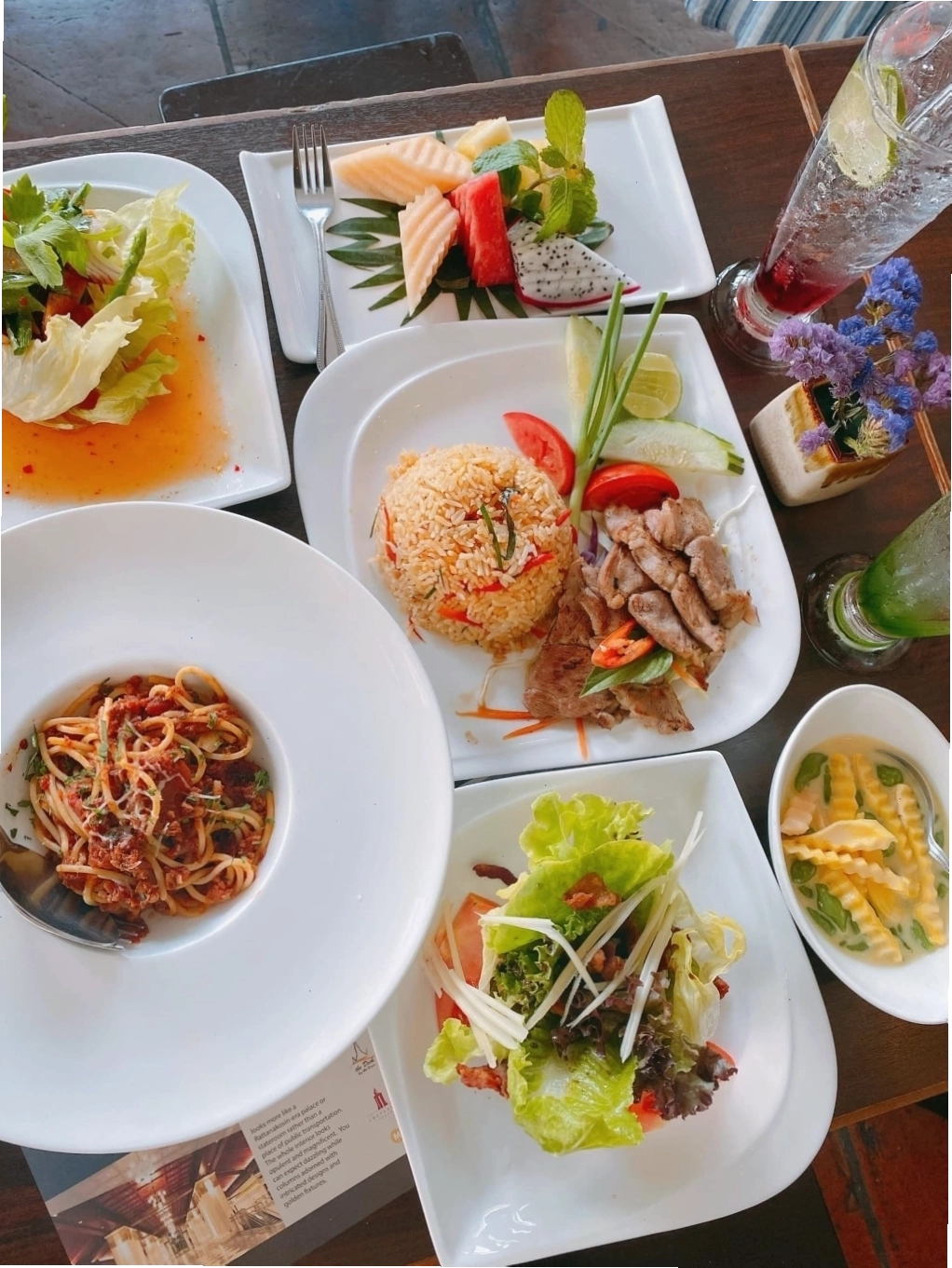 Đồ ăn ở Thái Lan ngon, dễ ăn và giá cả phải chăng