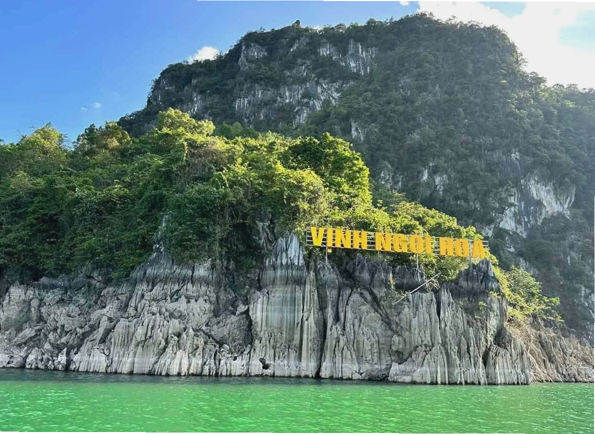 Đôi nét về vịnh Ngòi Hoa