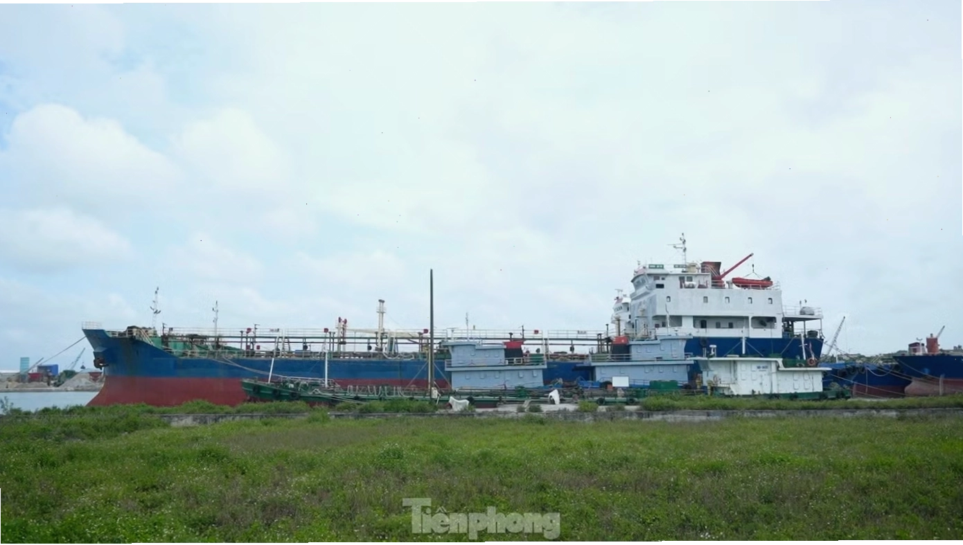 Đội tàu vận tải lớn mạnh của người dân làng Phú An