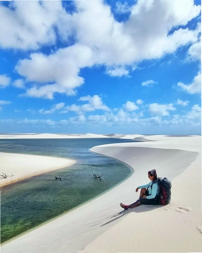 Du khách khám phá Lençóis Maranhenses