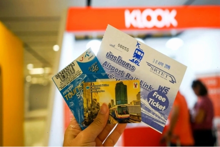 Du khách nên mua 1 thẻ SIM Thái Lan khi đến Bangkok