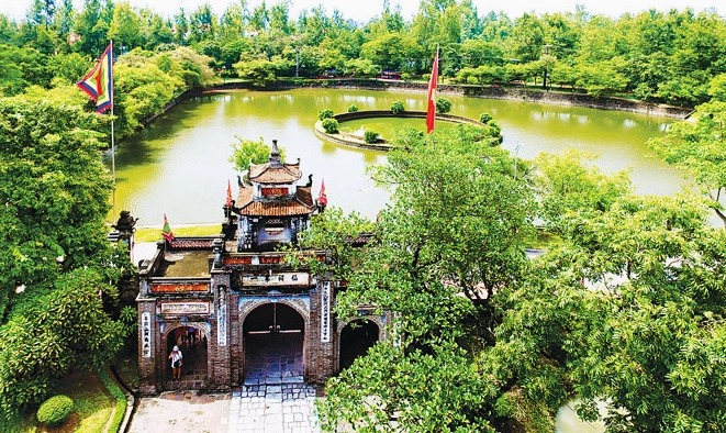 Du lịch Đông Anh: Khám phá Di sản Cổ Loa và Vẻ đẹp Văn hóa Sông Hồng
