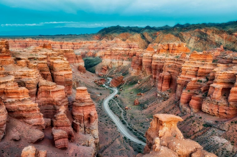 Du lịch Kazakhstan tự túc: Kinh nghiệm và chi phí chi tiết 2026