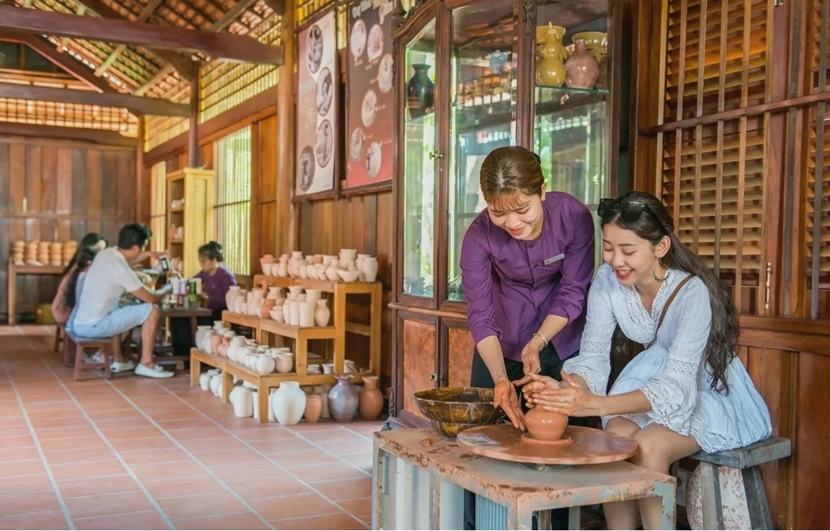 Du lịch sinh thái tiếng Anh là gì