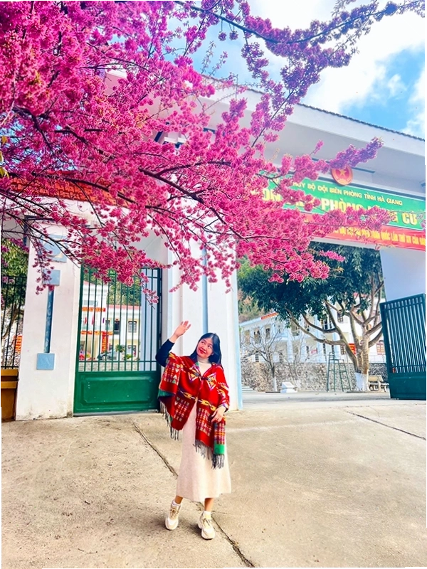 Du thuyền trên sông Nho Quế