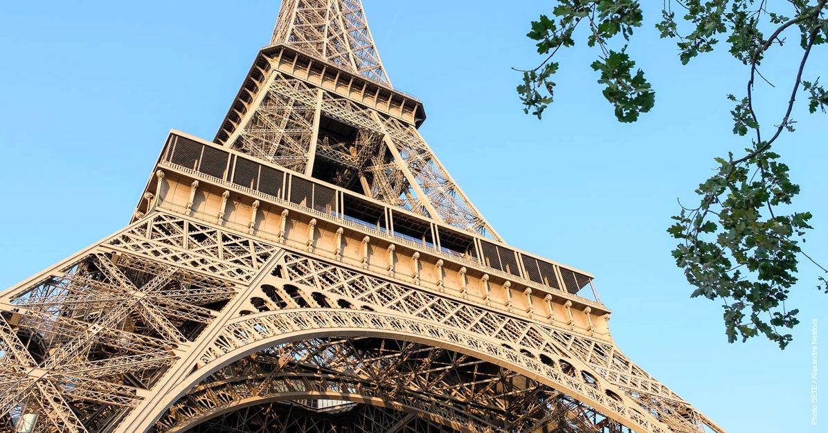 Eiffel Tower Tickets: Giá Vé, Cách Mua & Lưu Ý Quan Trọng Năm 2026