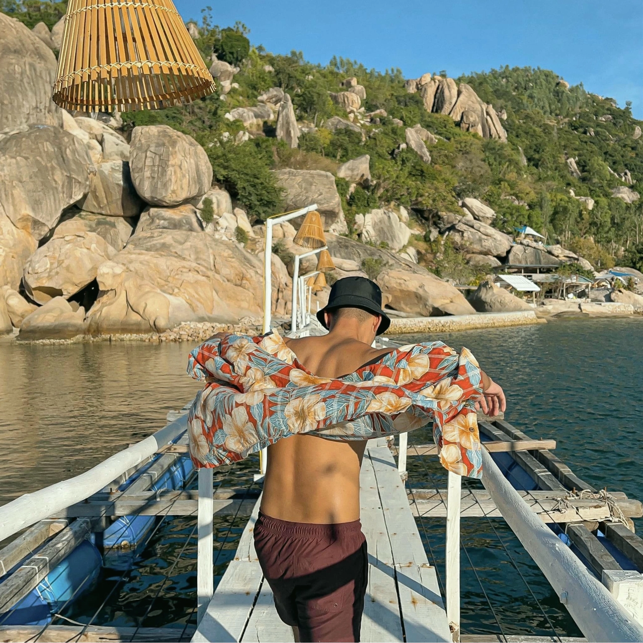 Floating Lounge Cam Ranh 2