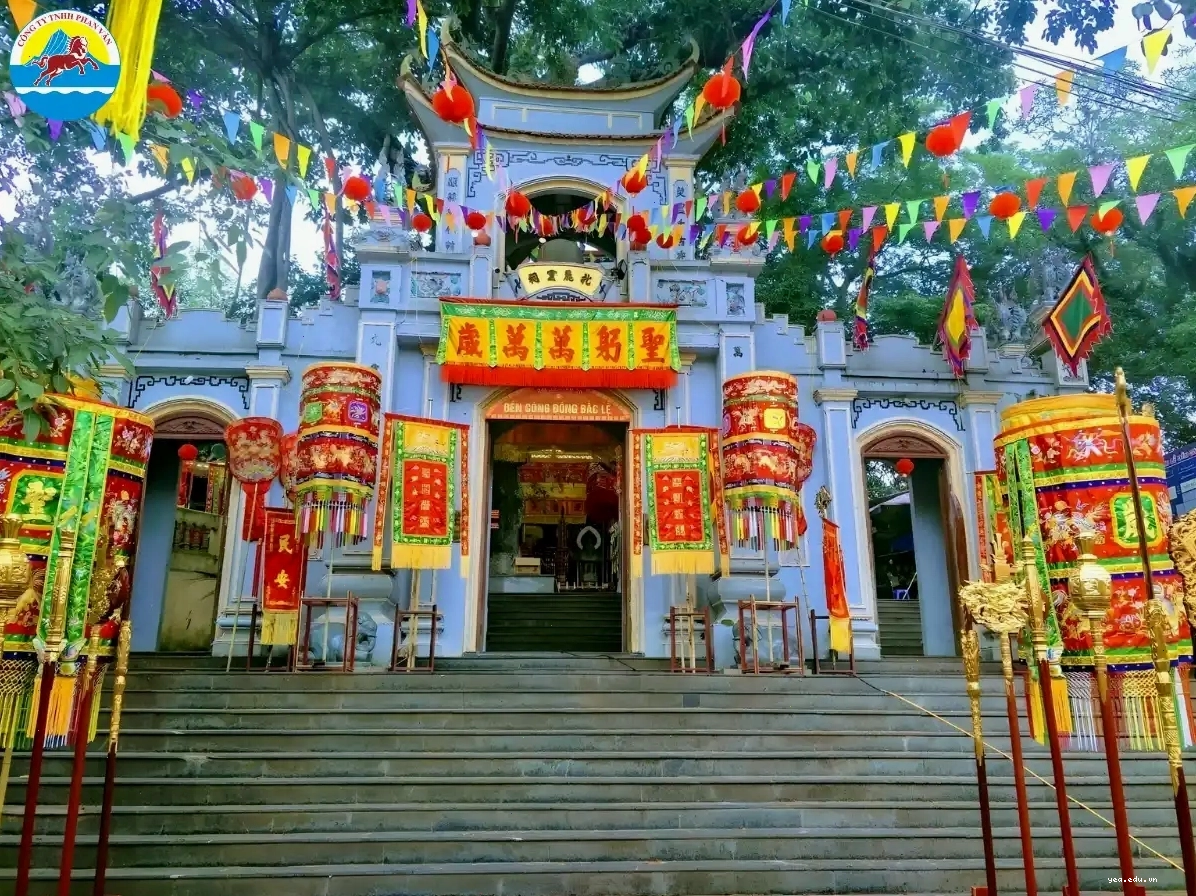Ghé thăm đền Bắc Lệ cầu bình an cho gia đình và bản thân