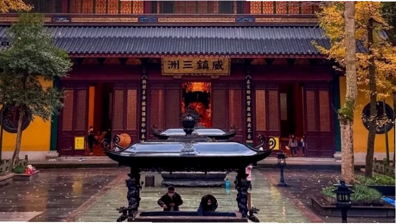 Ghé thăm không gian cổ kính, tâm linh tại Chùa Linh Ẩn