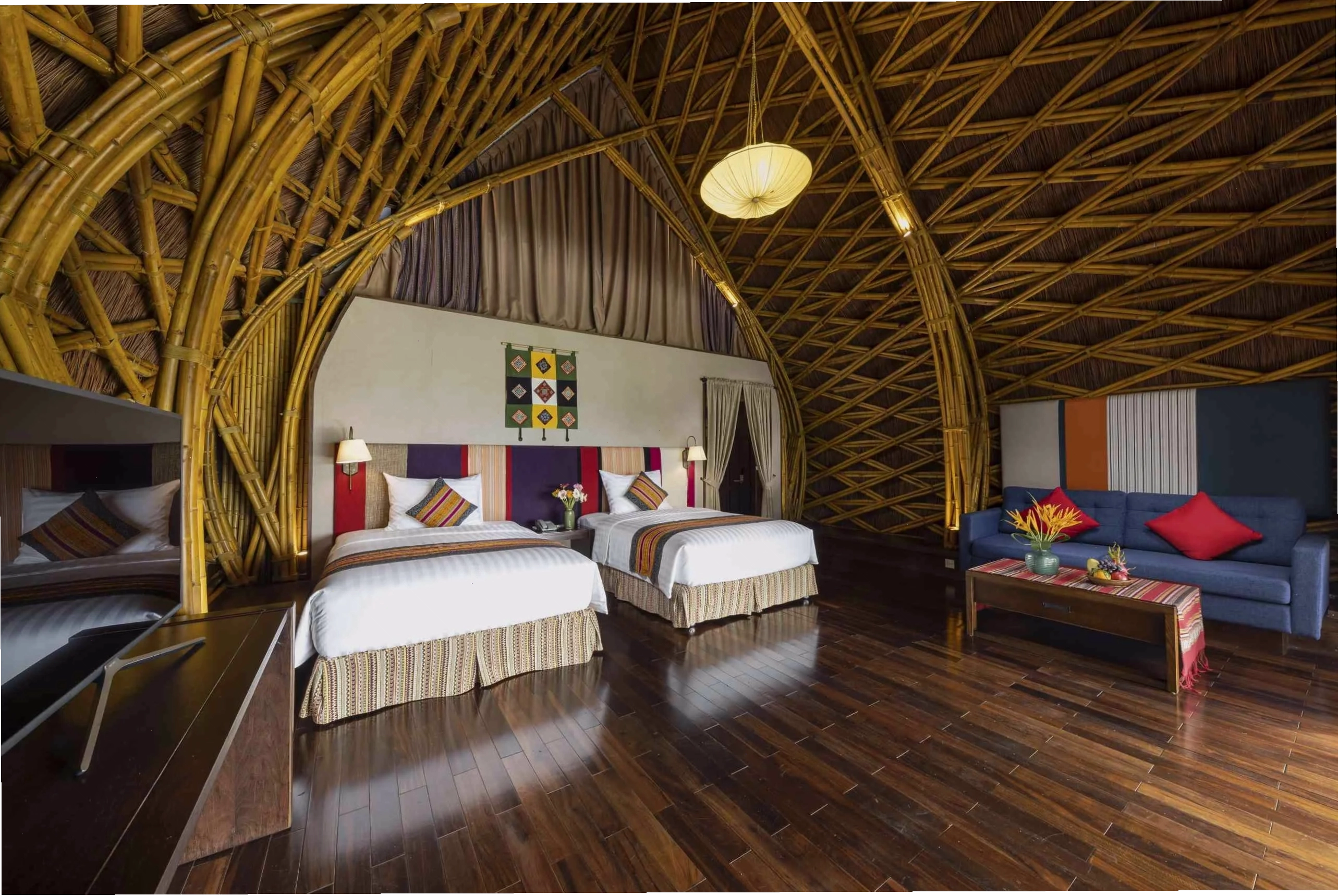 Gia đình vui chơi tại Serena Resort Kim Bôi