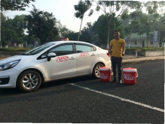 Giao diện ứng dụng Grab hiển thị dịch vụ GrabBike tại Bình Phước