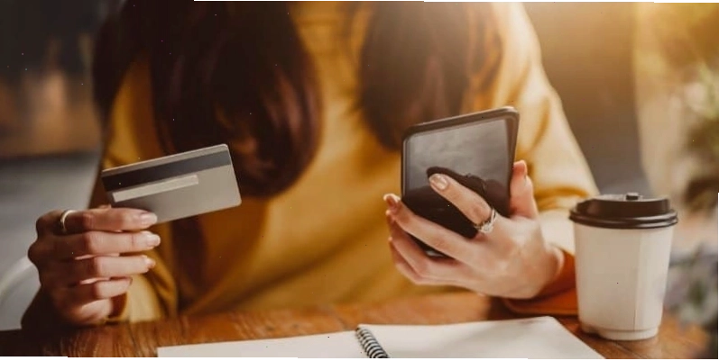 Giao thông tại Mỹ với nhiều xe ô tô cá nhân.