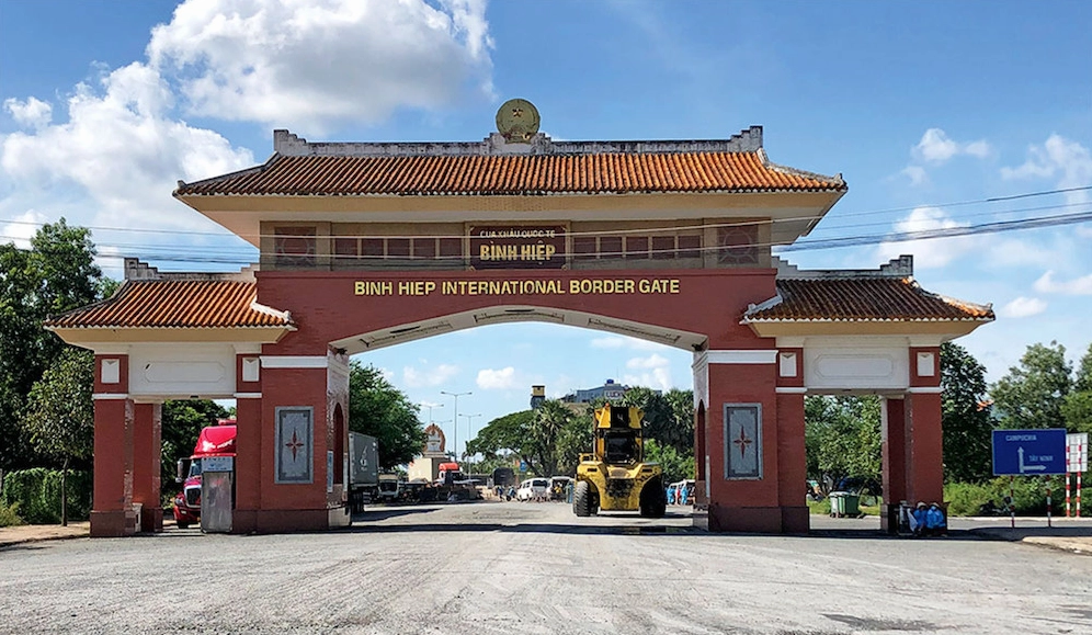 Giấy phép liên vận Việt Nam - Campuchia: Thủ tục, quy định và những điều cần biết năm 2026